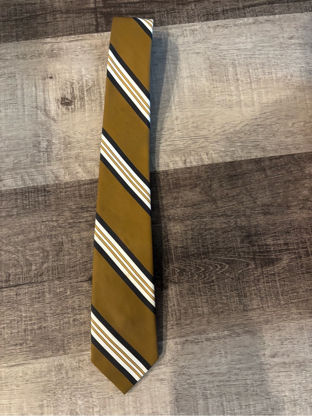 Classic Men's Olive Striped Tie